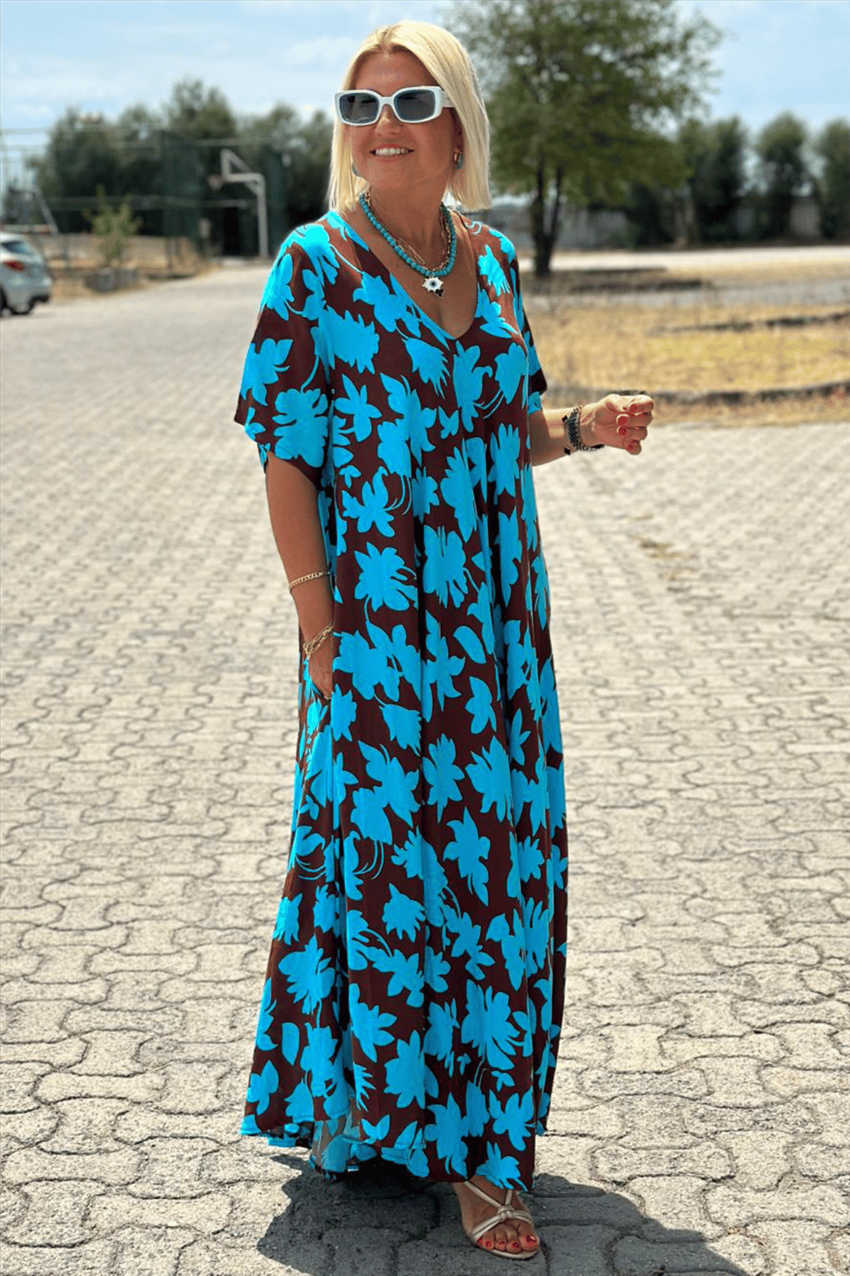 AMPARO | Elegant Loose Dress Concealing the Tummy
