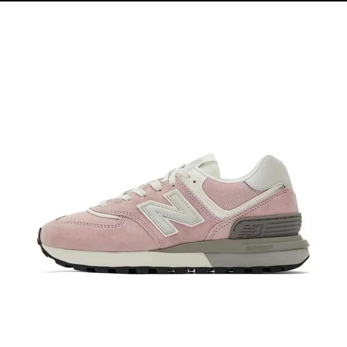 NB – Women’s Performance Shoes